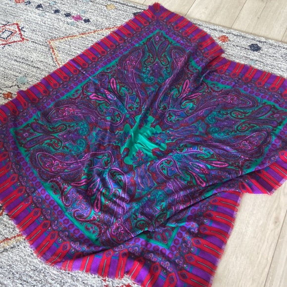 Scarf - Picture 5 of 6